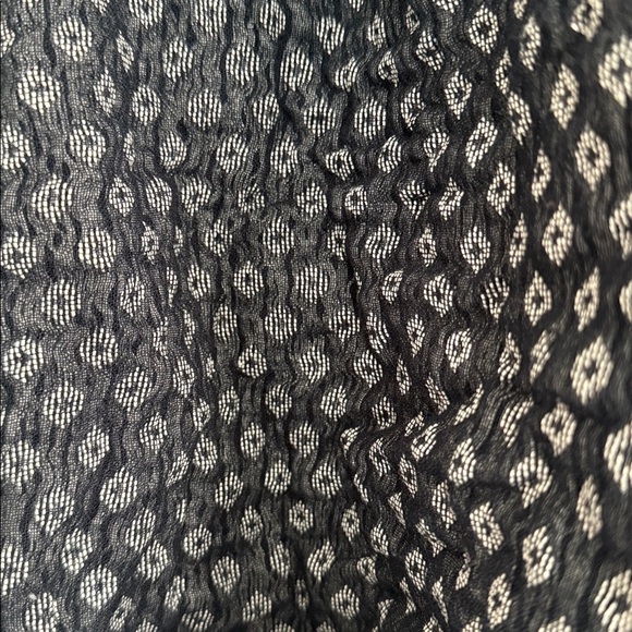 Universal Thread Navy Patterned Blouse - Picture 3 of 3